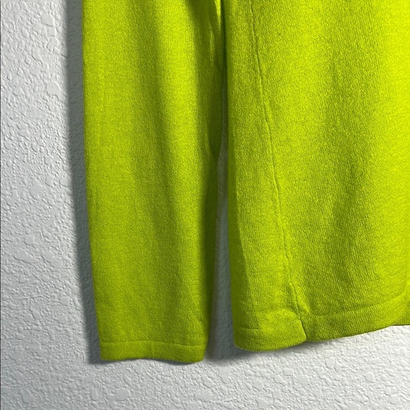 Saks Fifth Ave Feather Cashmere V-neck Sweater Small - Picture 5 of 7